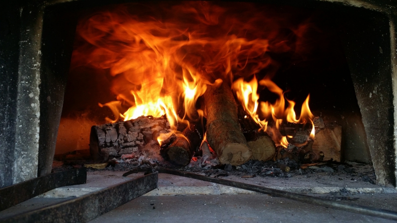 pizzeria-MOUGINS-min_wood-fired-oven-1960099